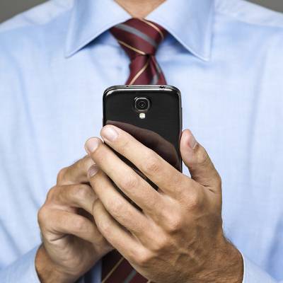 3 Reasons Why Text Messaging Makes a Poor Business Tool