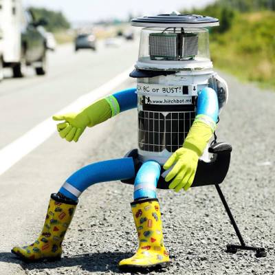 b2ap3_thumbnail_this_is_hitchbot_400_20140801-125524_1.jpg